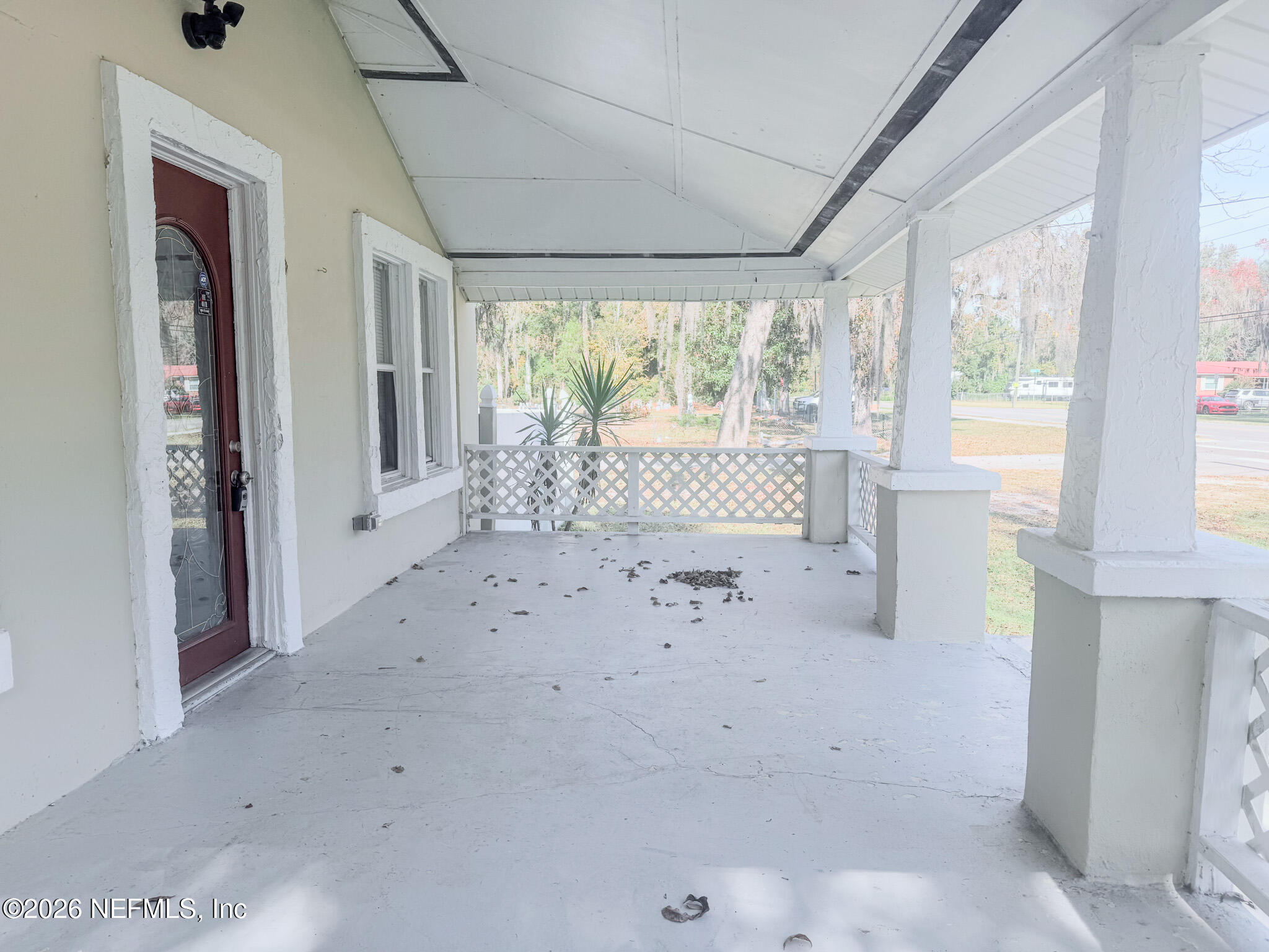 10728 Old Kings Road Jacksonville, FL 32219 - Photo 10 of 21 a very nice looking room with a large window