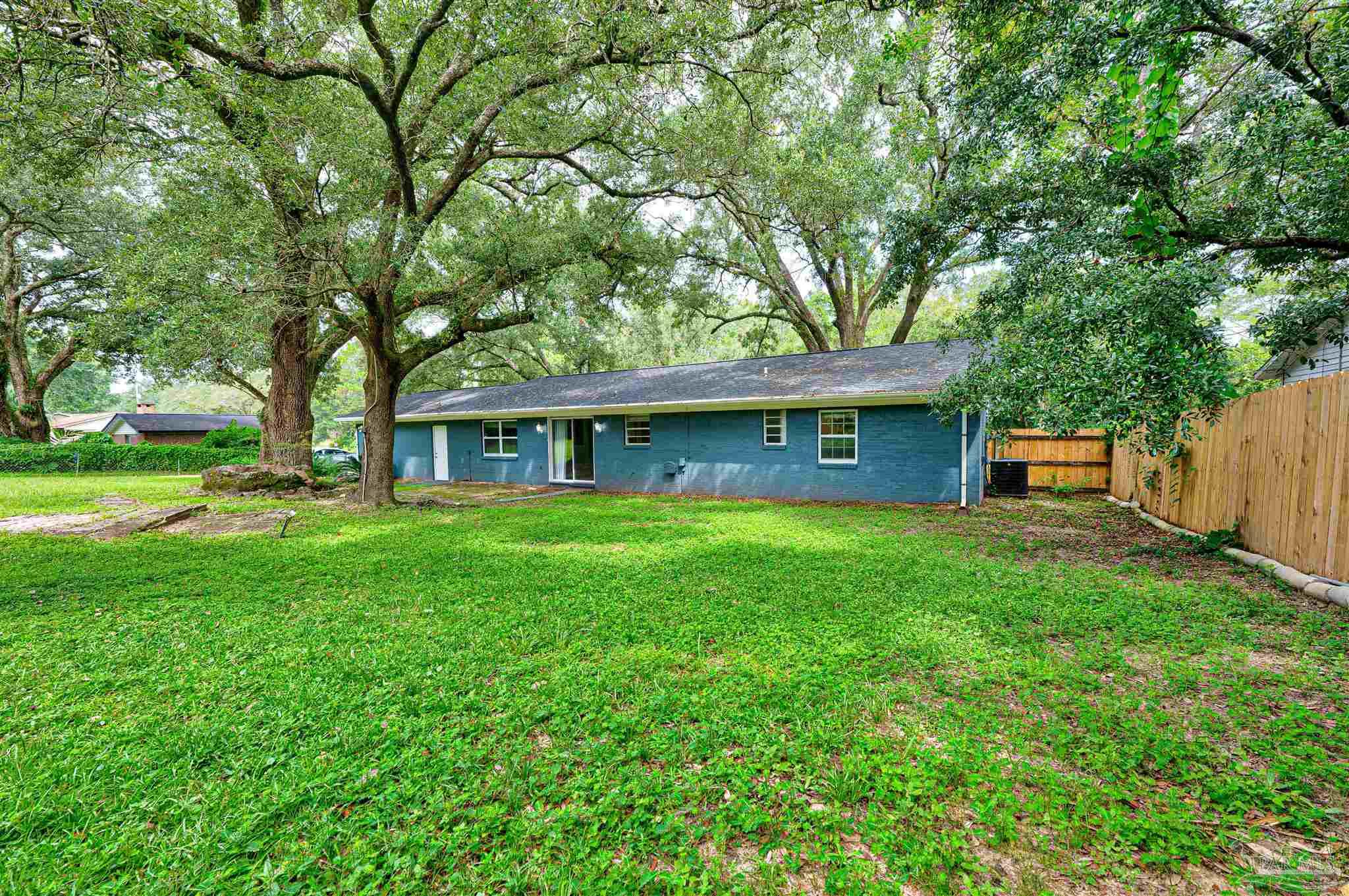 473 Ronda Street Pensacola, FL 32534 - Photo 9 of 50 Gallery Image 9