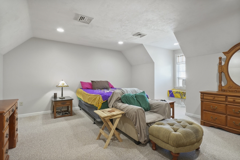 11 Maplewood Road Millbury, MA 01527 - Photo 18 of 27