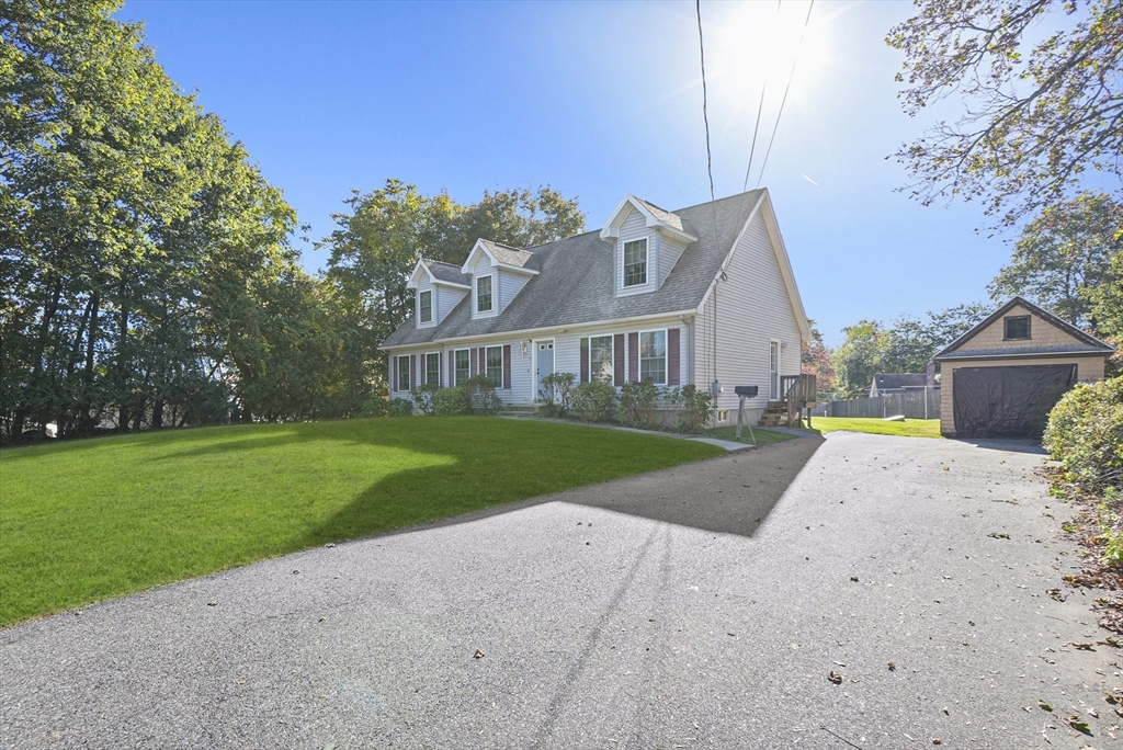 11 Maplewood Road Millbury, MA 01527 - Photo 24 of 27