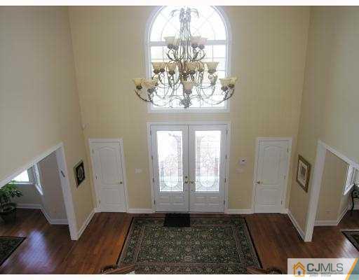 101 Dutch Road East Brunswick, NJ 08816 - Photo 2 of 10 Gallery Image 2