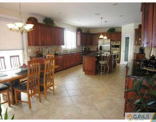 101 Dutch Road East Brunswick, NJ 08816 - Photo 5 of 10 Gallery Image 5