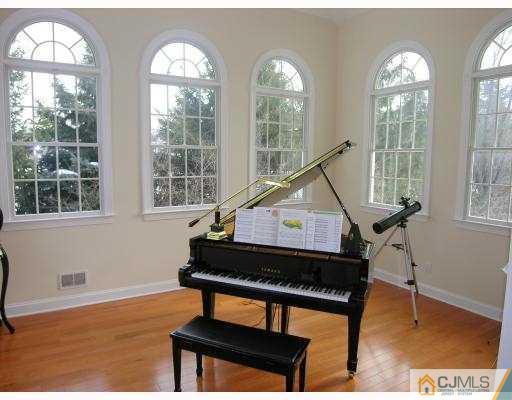 101 Dutch Road East Brunswick, NJ 08816 - Photo 7 of 10 Gallery Image 7