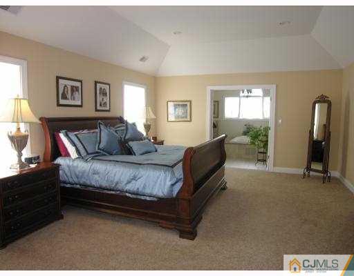 101 Dutch Road East Brunswick, NJ 08816 - Photo 9 of 10 Gallery Image 9