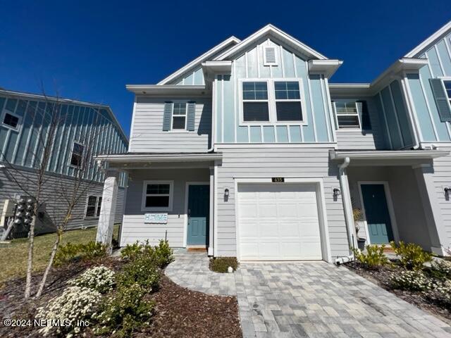 435 Boracay Circle St. Johns, FL 32259 - Photo 1 of 31 a front view of a house with garage