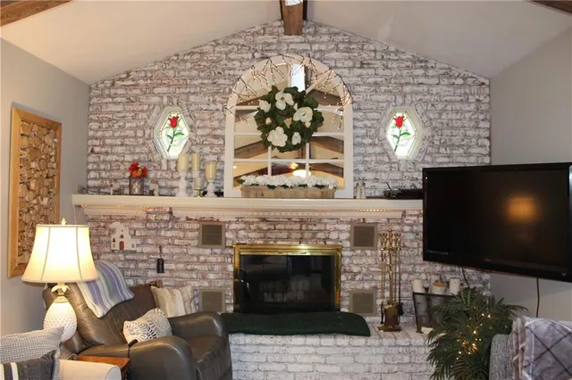 $439,000 | 13 Buena Vista Drive, Delmont, PA 15626