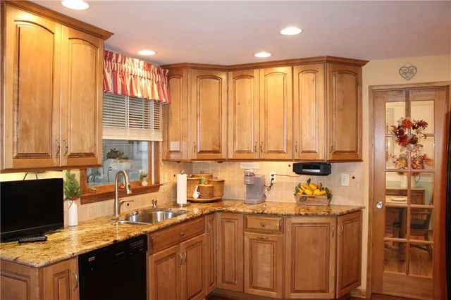 $439,000 | 13 Buena Vista Drive, Delmont, PA 15626