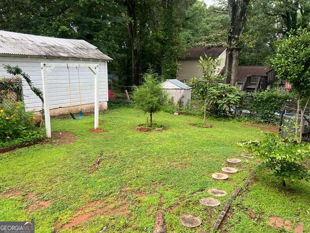 1870 Grove Avenue East Point, GA 30344 - Photo 17 of 18