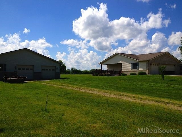 67 Pennell Road Imlay City, MI 48444 - Photo 29 of 30 31209261-28.JPG