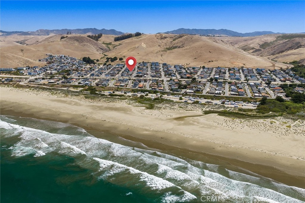 381 Rennel Street Morro Bay, CA 93442 - Photo 2 of 37