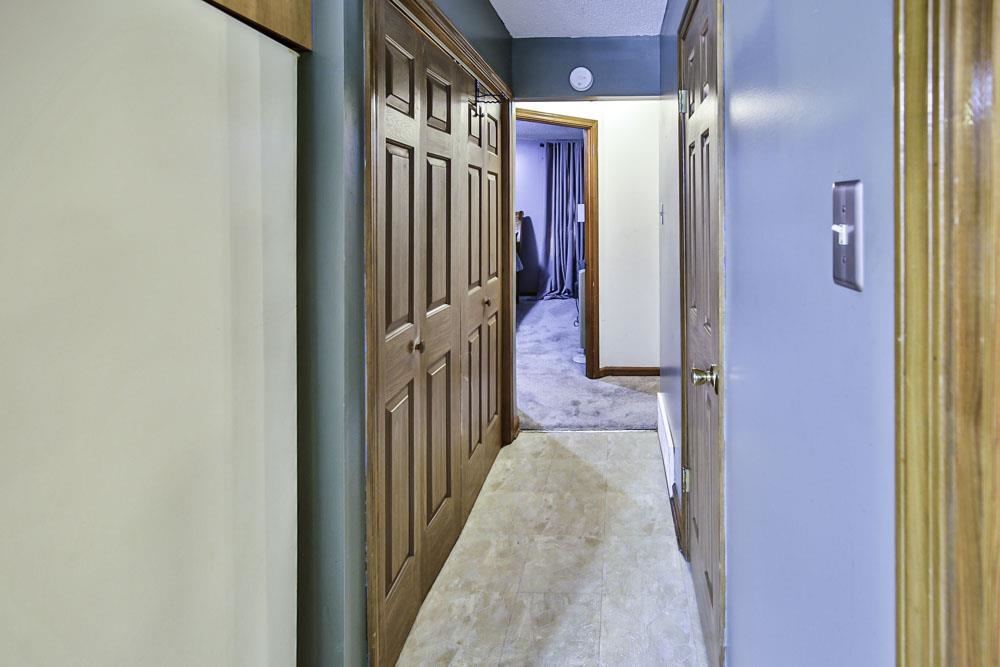 4352 Cloudburst Road Memphis, TN 38141 - Photo 15 of 21 Corridor with light carpet