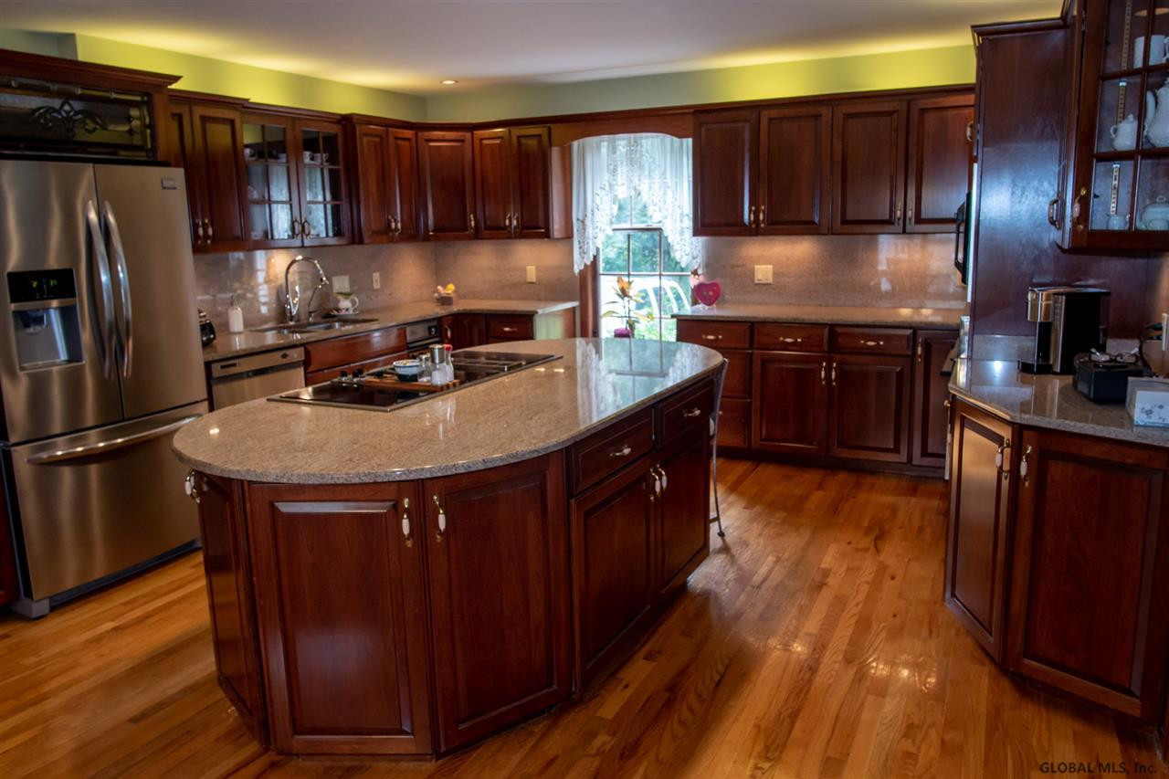 733 Riverview Road Rexford, NY 12148 - Photo 10 of 47 Photo 10