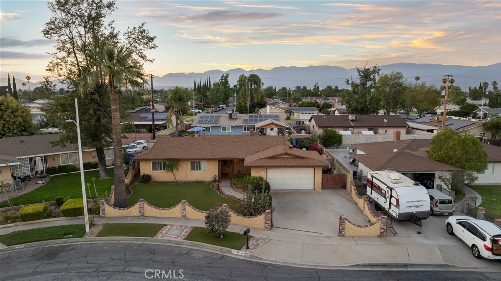 440 West Heather Street Rialto, CA 92376 - Photo 3 of 35