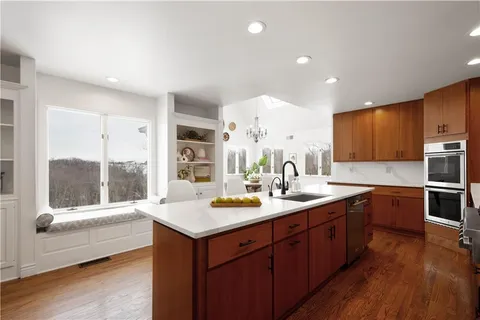 $1,390,000 | 501 Hillside Drive, Sewickley, PA 15143