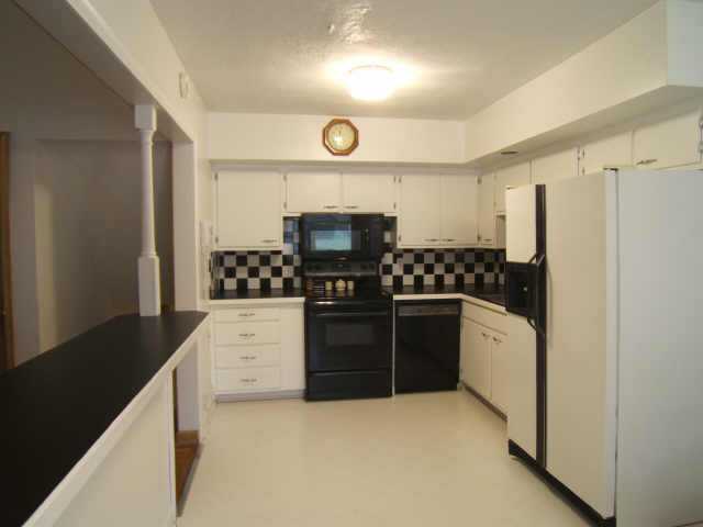 1042 Fordham Road Columbus, OH 43224 - Photo 4 of 5 Gallery Image 4