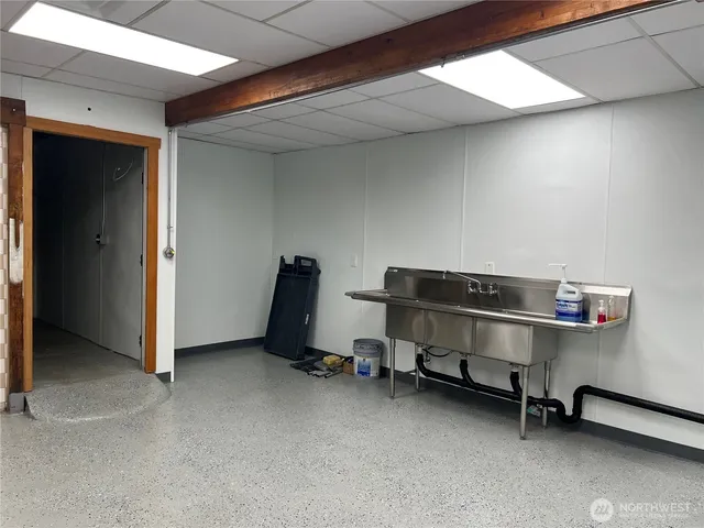 a view of a storage & utility room