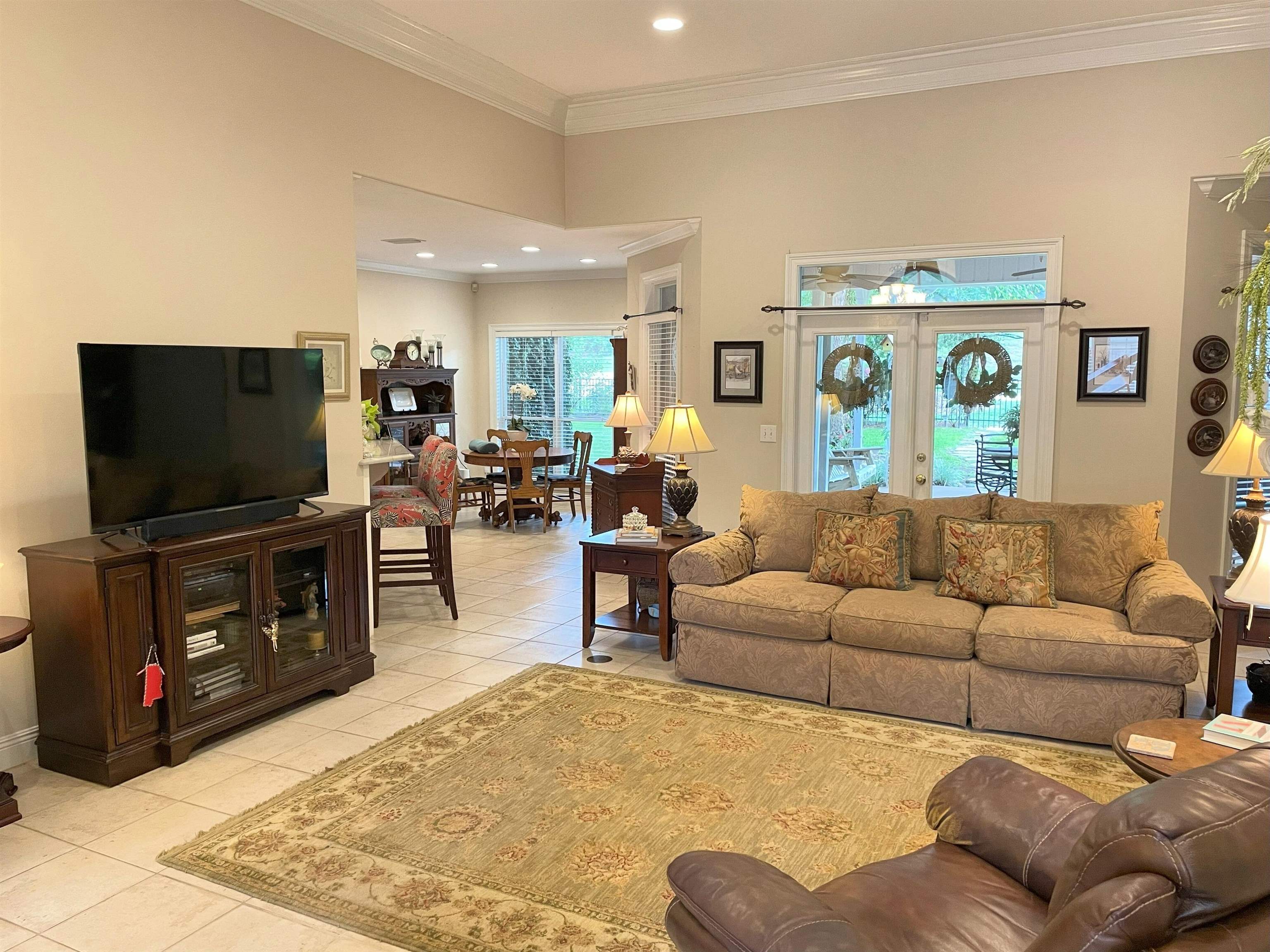 9849 Aspen Circle Daphne, AL 36527 - Photo 11 of 32 Living Room