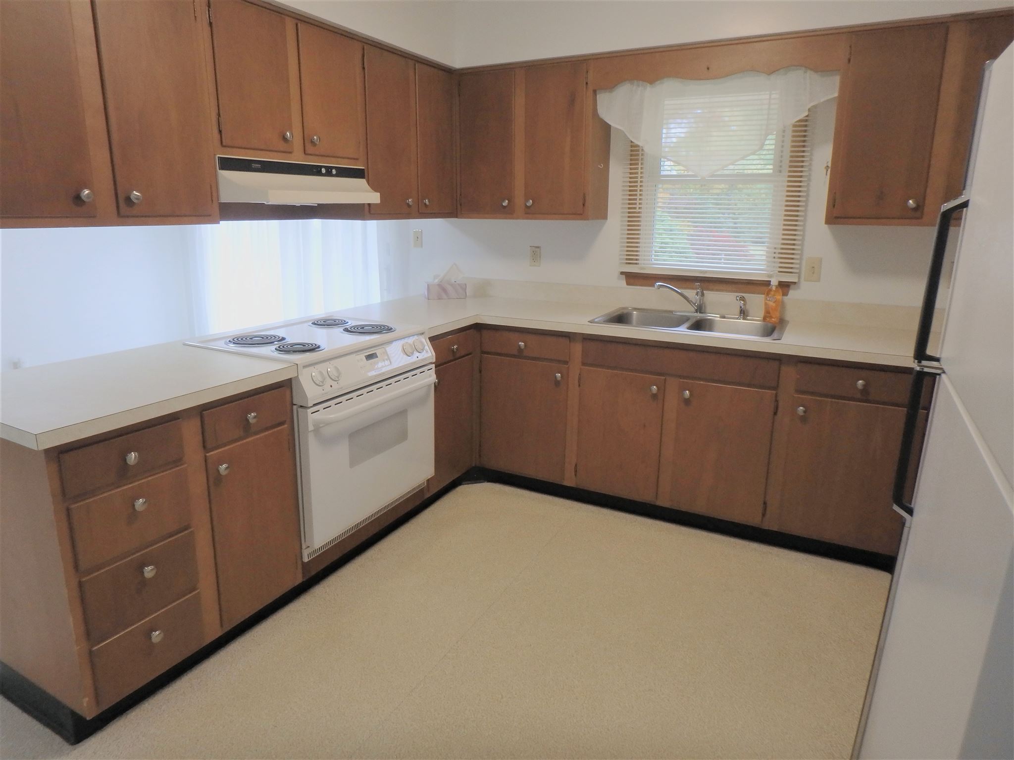 52040 Grape Road Granger, IN 46530 - Photo 11 of 29 Gallery Image 11
