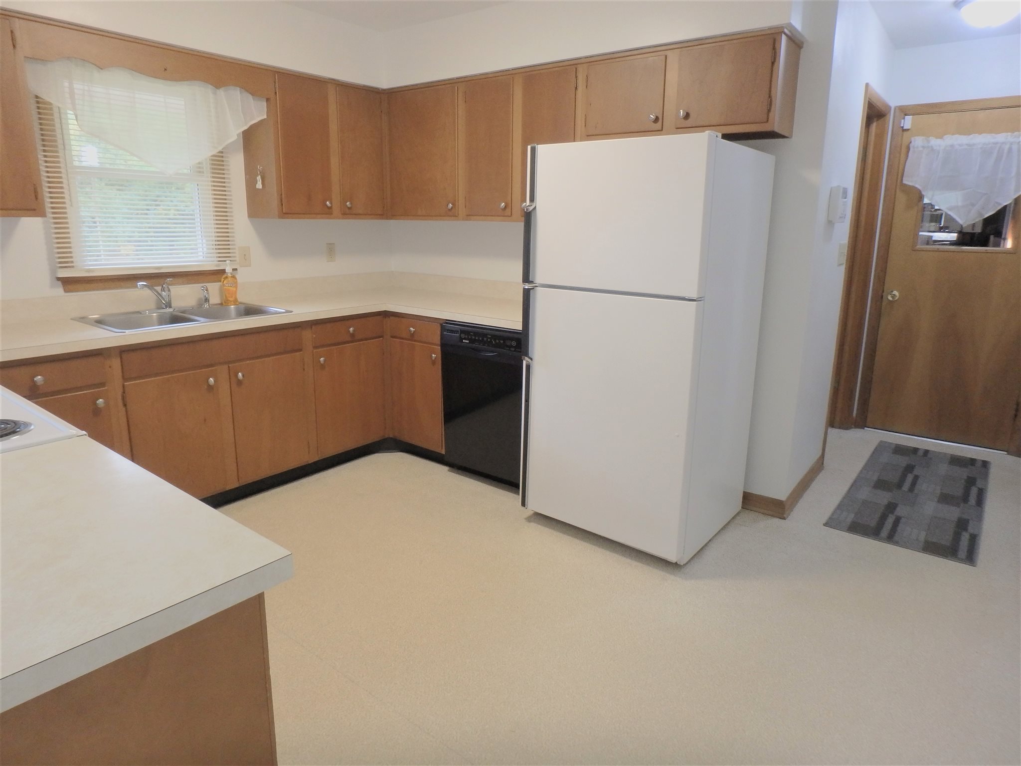 52040 Grape Road Granger, IN 46530 - Photo 10 of 29 Gallery Image 10