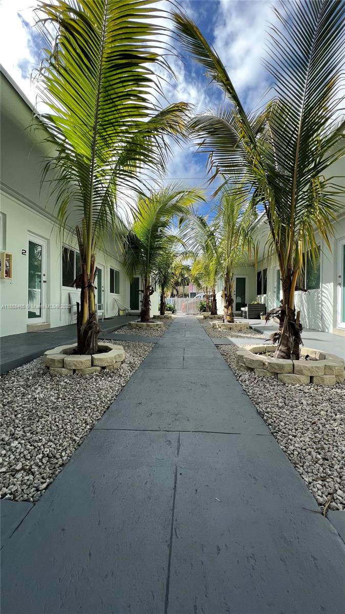 8227 Crespi Boulevard, Unit 3 Miami Beach, FL 33141 - Photo 26 of 27