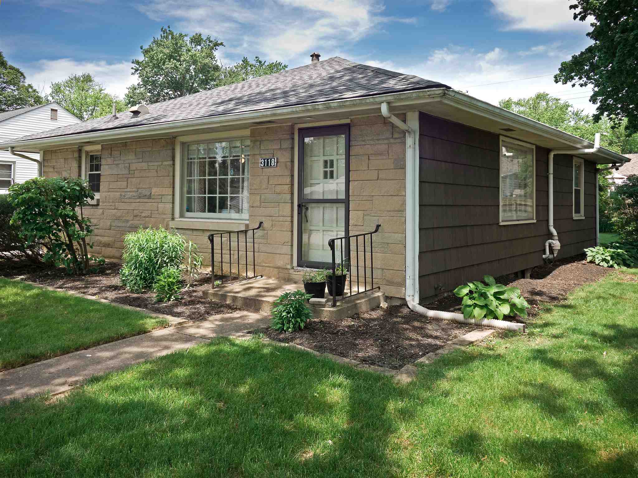 3118 West Amherst Road Muncie, IN 47304 - Photo 2 of 22