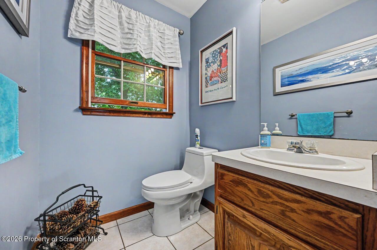 117 Ridgeview Drive Scranton, PA 18504 - Photo 28 of 85 1/2 Bathroom