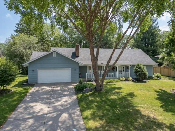 $450,000 | 2500 Fernwood Street, Roseville, MN 55113