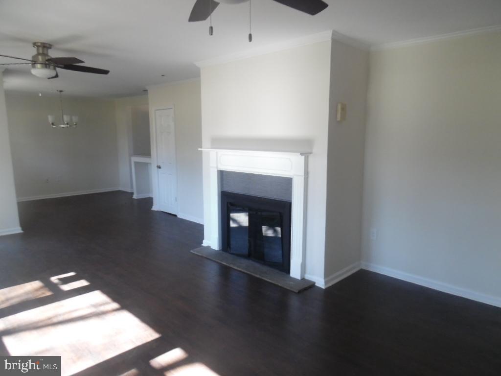 208 New Road Southampton, PA 18966 - Photo 3 of 25 Gallery Image 3