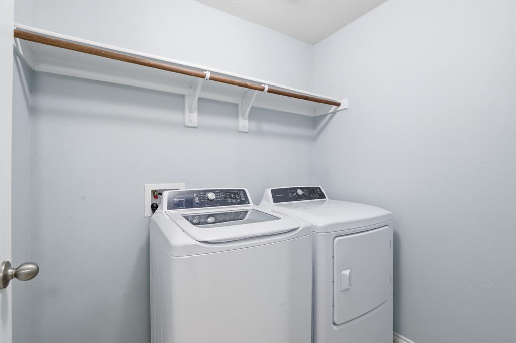 3035 Seth Lane Forney, TX 75126 - Photo 18 of 31 a utility room with dryer and washer