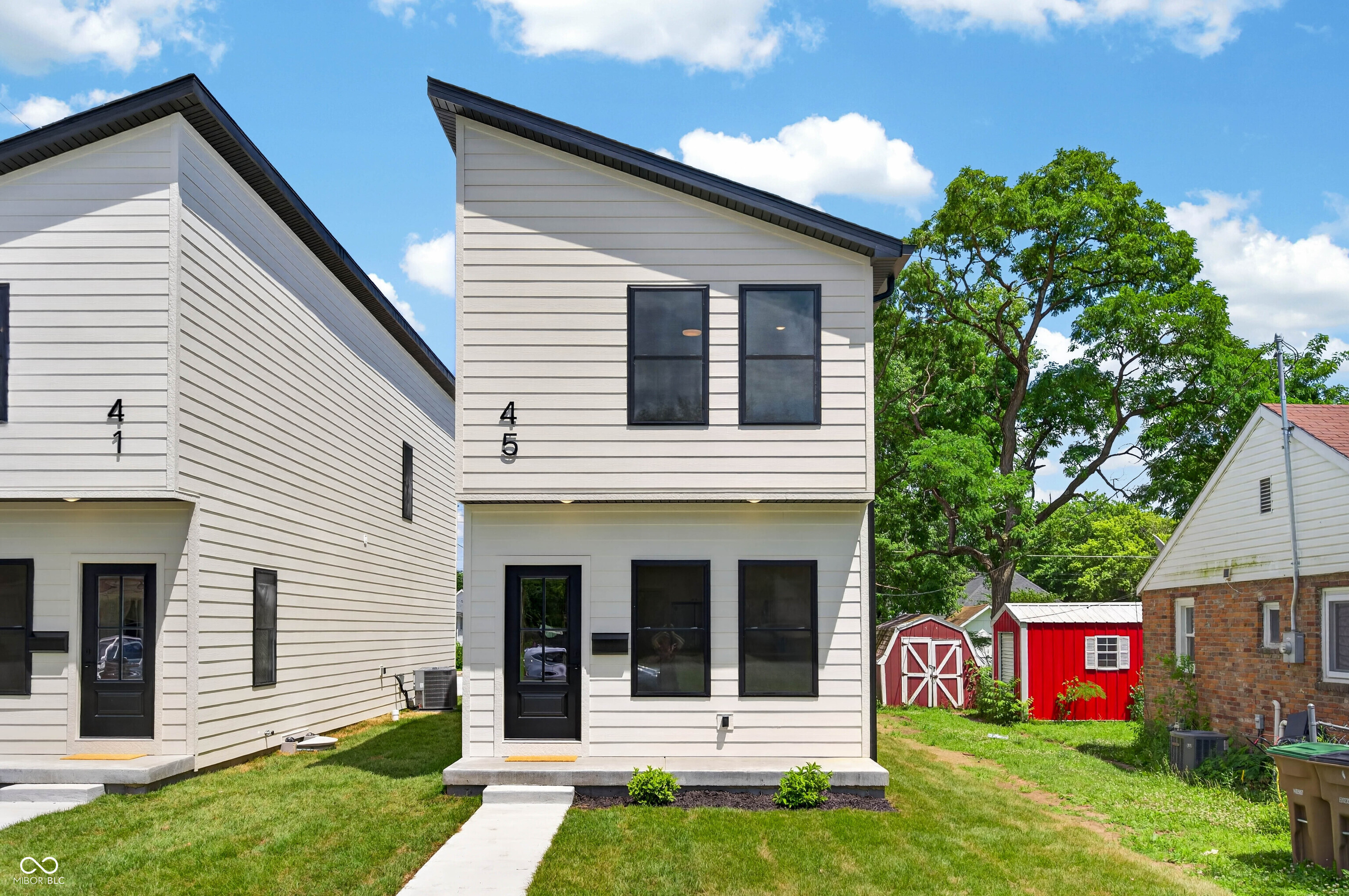 45 South Beatty Street Columbus, IN 47201 - Photo 1 of 70