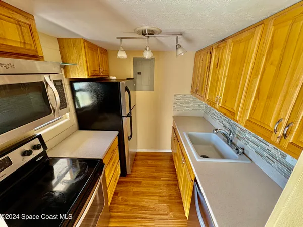 $1,350 | 801 South Brevard Avenue, Unit L, Cocoa Beach, FL 32931
