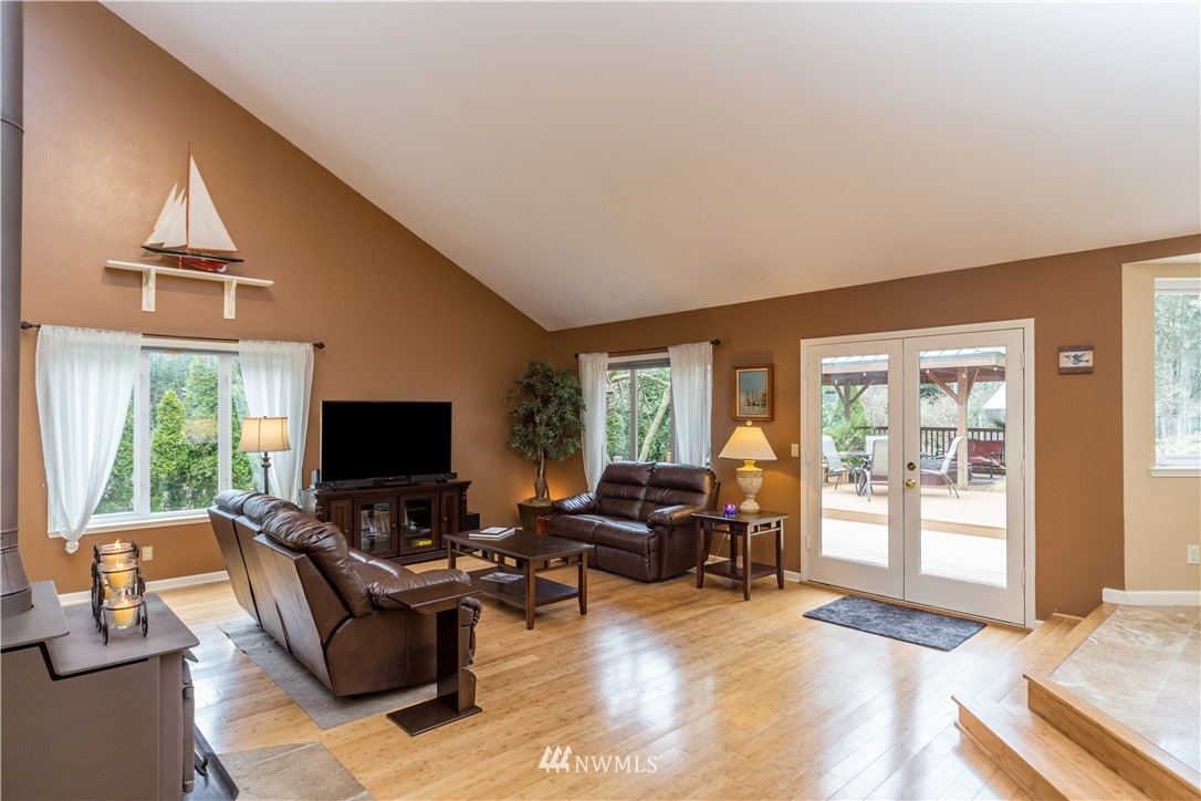 9918 Northeast Kingston Farm Road Kingston, WA 98346 - Photo 3 of 40