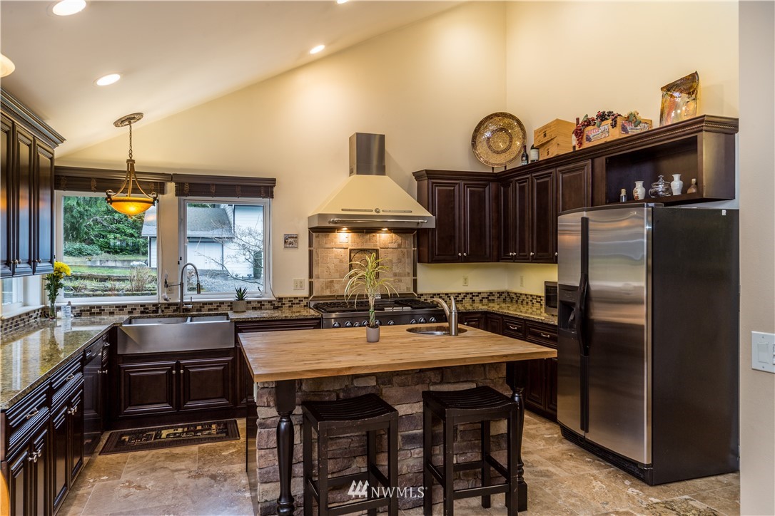 9918 Northeast Kingston Farm Road Kingston, WA 98346 - Photo 9 of 40