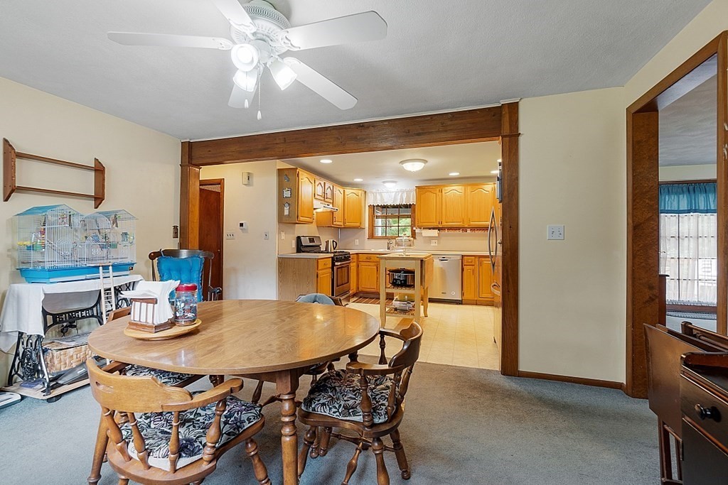 20 Weathervane Road Billerica, MA 01821 - Photo 6 of 28
