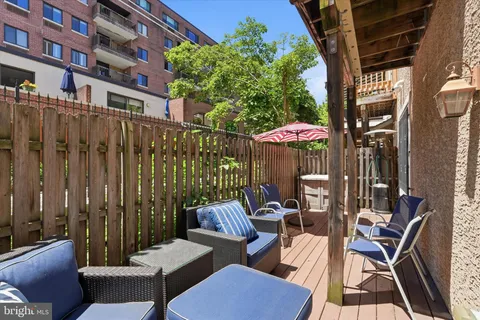 $1,895,000 | 212 Gaskill Street, Philadelphia, PA 19147