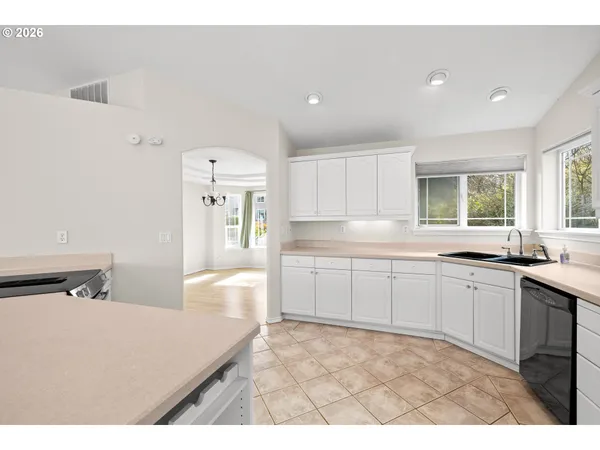 $679,000 | 18029 Chickaree Drive, Oregon City, OR 97045