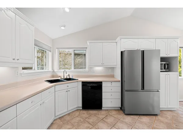$679,000 | 18029 Chickaree Drive, Oregon City, OR 97045