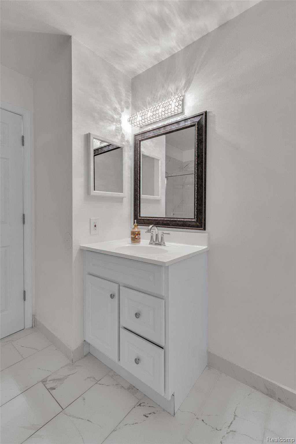 4113 Telegraph Road, Unit A214 Bloomfield Hills, MI 48302 - Photo 26 of 30