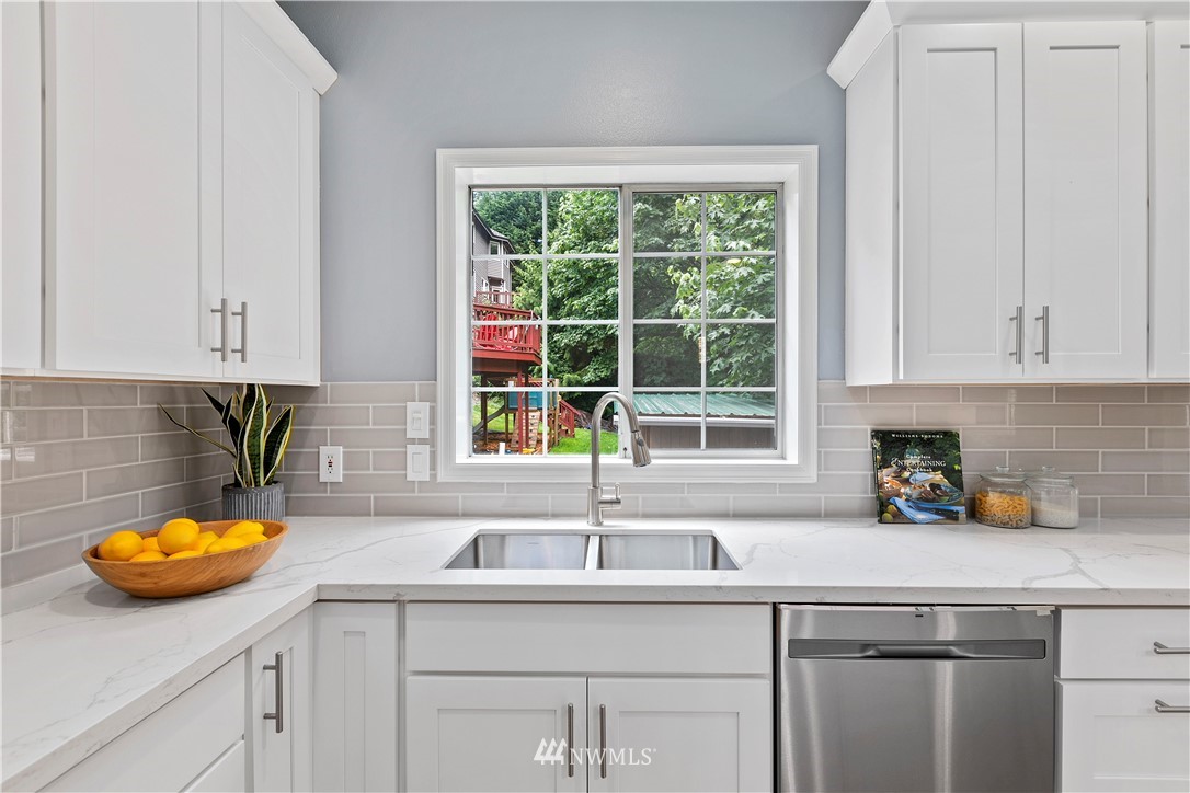 11010 Northeast 197th Street Bothell, WA 98011 - Photo 14 of 40 Gallery Image 14