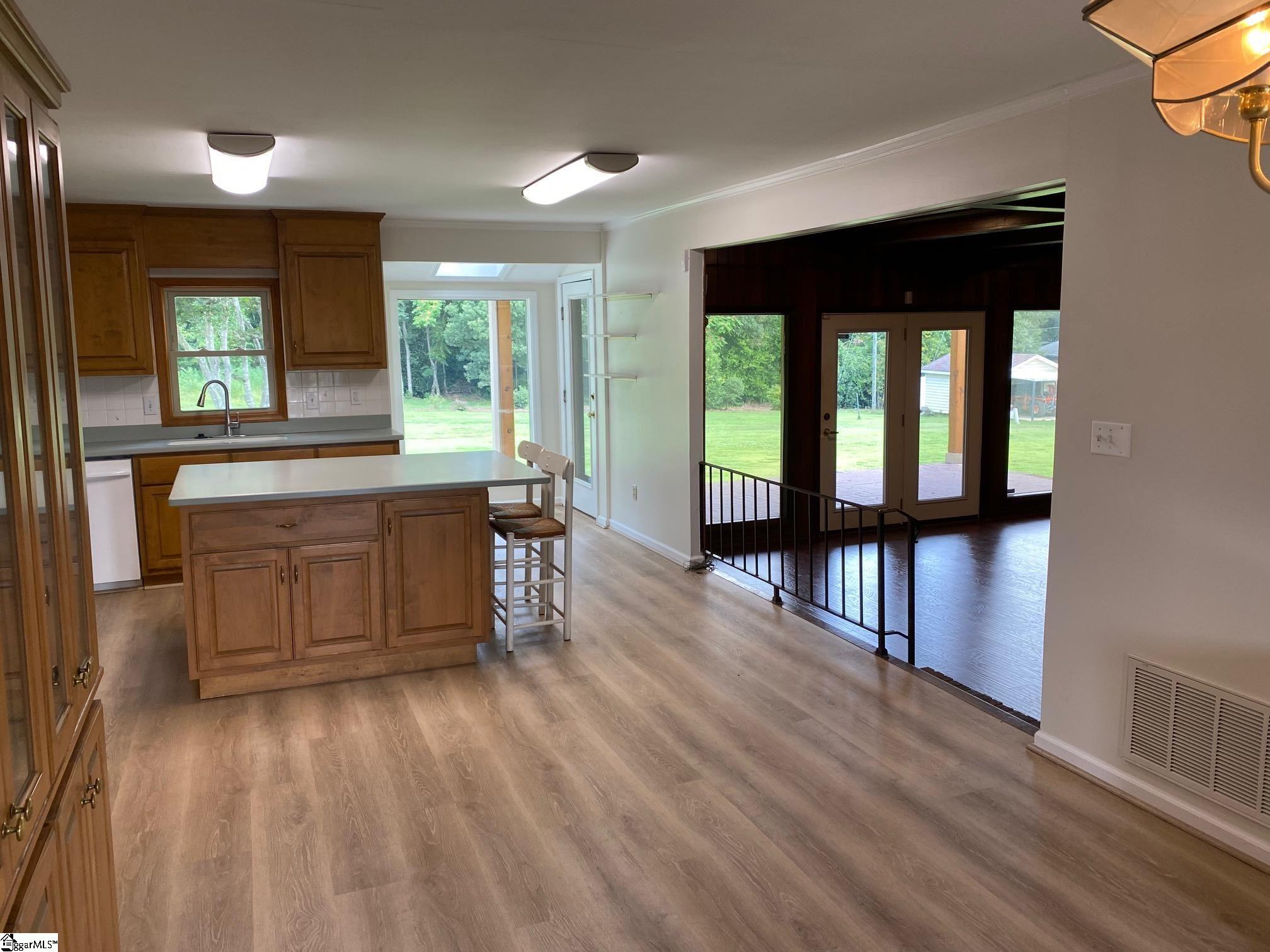 101 Redcliffe Road Greenville, SC 29615 - Photo 14 of 31 Gallery Image 14