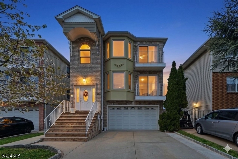 433 Linden Avenue Elizabeth, NJ 07202 - Photo 1 of 33 a front view of a house