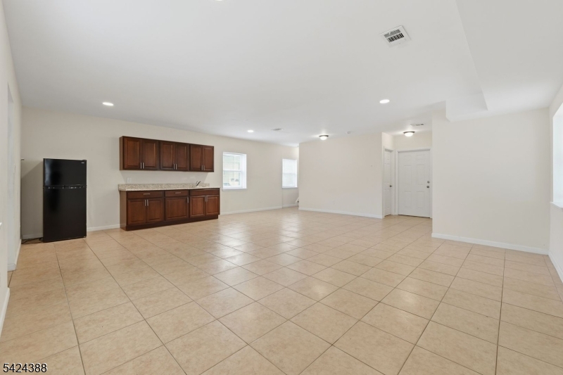 433 Linden Avenue Elizabeth, NJ 07202 - Photo 26 of 33