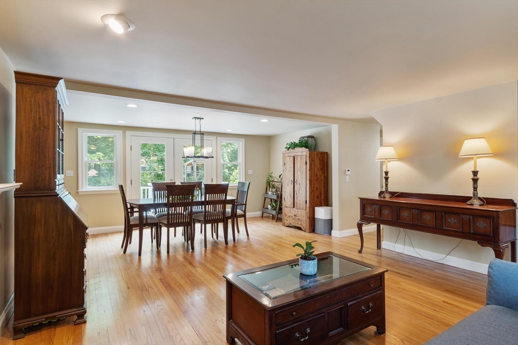 2 Doris Road Bedford, MA 01730 - Photo 7 of 33