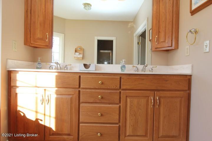 1138 Mays Road Lawrenceburg, KY 40342 - Photo 41 of 97 IMG_0383 (Small)