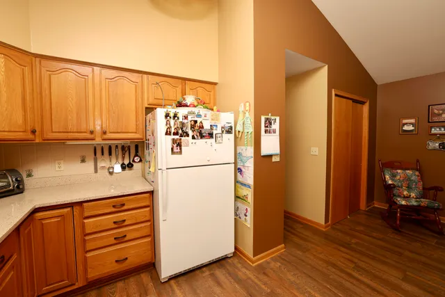 $255,000 | 322 Valley Court, Lowell, IN 46356