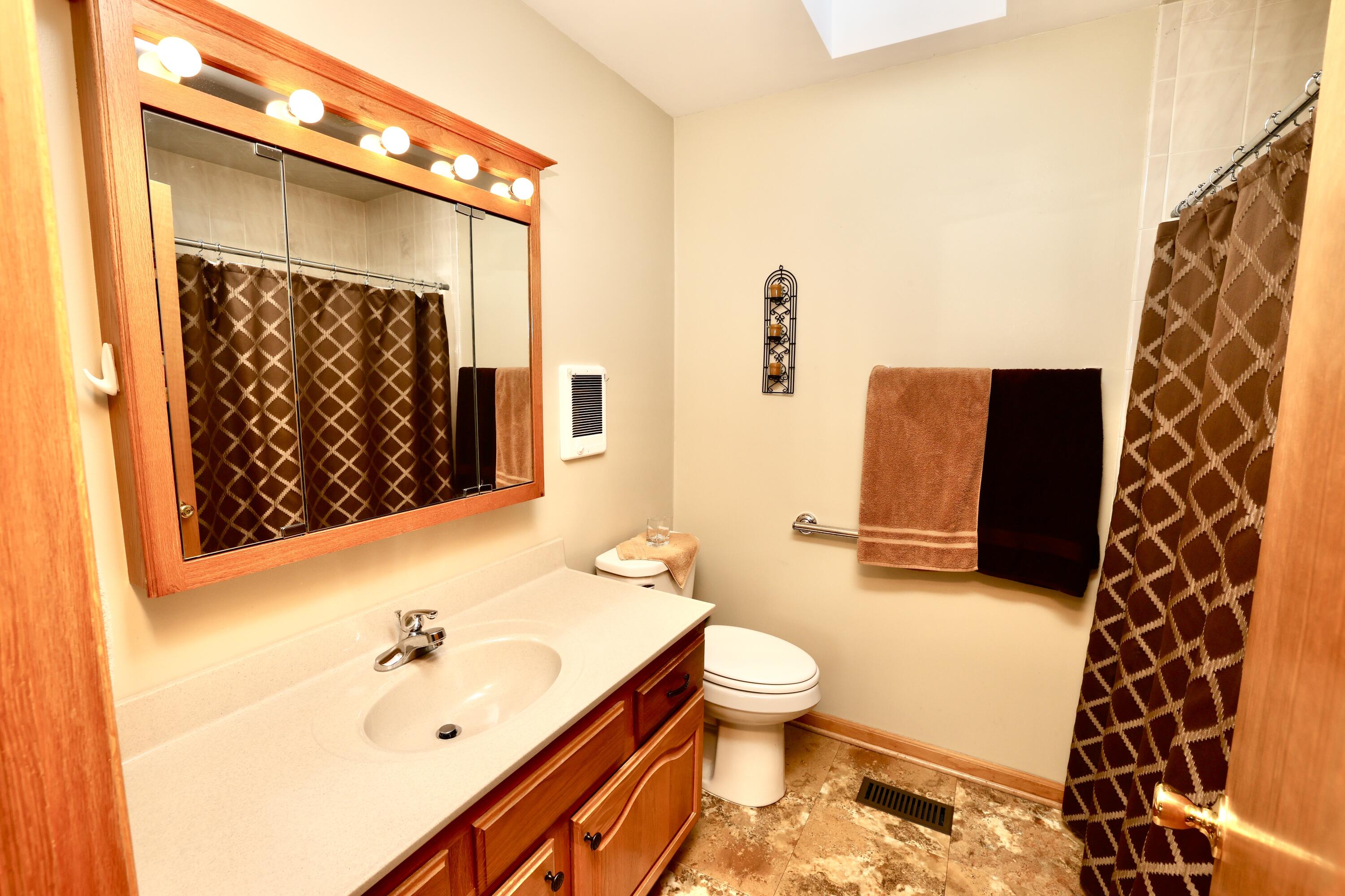 322 Valley Court Lowell, IN 46356 - Photo 17 of 21 3000x2000