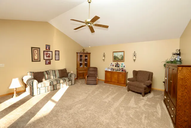 $255,000 | 322 Valley Court, Lowell, IN 46356