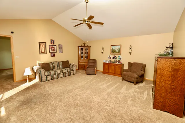 $255,000 | 322 Valley Court, Lowell, IN 46356