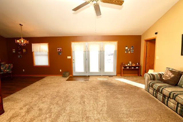 $255,000 | 322 Valley Court, Lowell, IN 46356