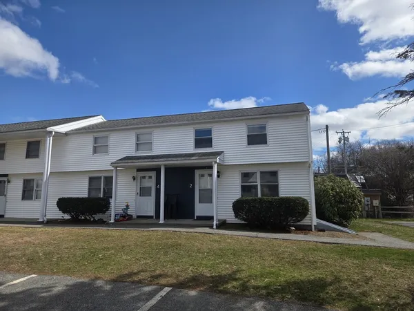 $2,100 | 0 Town House Court, Unit 2, Spencer, MA 01562